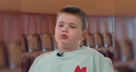 "Год назад я потерял руку и маму": история Матвея из Кривого Рога, который учится жить с протезом