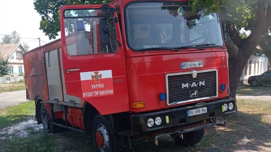 В Никопольском районе оккупанты повторно ударили по спасателям местной пожарной охраны (ФОТО)