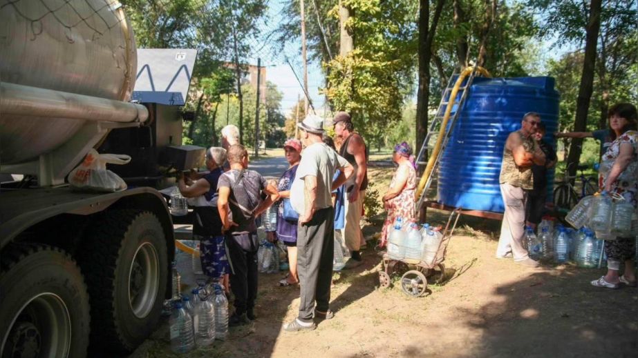 У Марганці розпочали запуск водопостачання: воду в мережу подаватимуть поступово