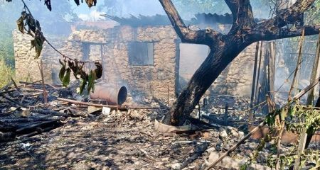 Один человек погиб и трое &mdash; пострадали: враг атаковал жилой квартал в Никополе