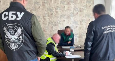 Нажились на жилье для ВПЛ из Днепропетровщины: на Хмельнитчине будут судить чиновников за схему на 2,6 млн грн (ФОТО)