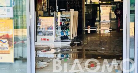 Смертоносний удар по Кривому Рогу: у лікарнях залишається 61 поранений, троє дітей перебувають у вкрай важкому стані (ФОТО, ВІДЕО)