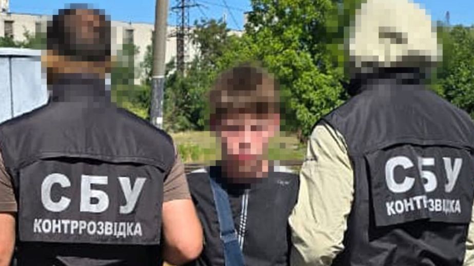 Готував удари по "Укрзалізниці" та малював графіті для вербування: у Львові затримали агента рф з Дніпропетровщини (ФОТО)