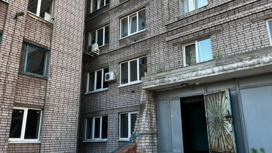 Восстановление после ракетного удара: в Днепре отремонтировали общежитие на проспекте Свободы