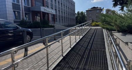 Доступность без барьеров: в Днепре усовершенствуют "Прозрачный офис" для удобства маломобильных граждан