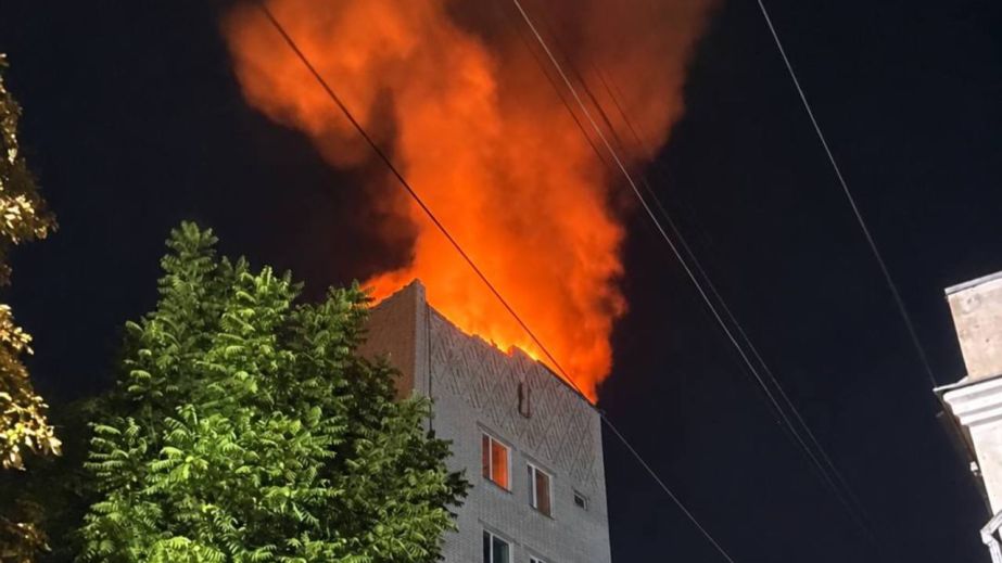 Два человека пострадали, повреждена больница и дома: последствия атаки РФ на Днепропетровщину (ФОТО, ВИДЕО)