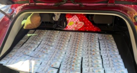 "Бронювання" та "відрядження" за кордон за $8 500: у Дніпрі чоловік торгував фіктивним працевлаштуванням