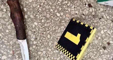 Погрожували ножем, задули газом та потрощили майно: у Дніпрі двоє чоловіків напали на аптеку (ФОТО)