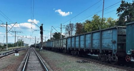 Трагедия на железной дороге: грузовой поезд Львов-Кривой Рог насмерть сбил 18-летнего велосипедиста