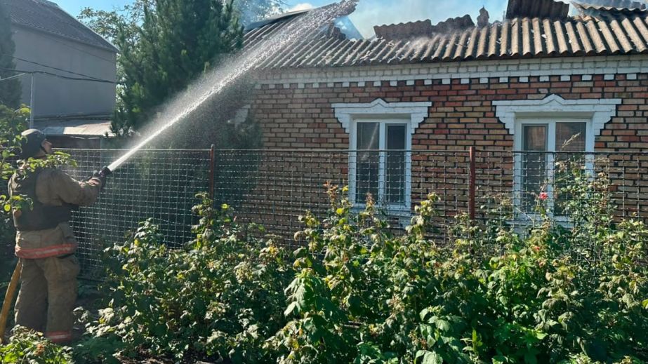 Понад 40 ударів за день 30 вересня: ворог масовано атакував Дніпропетровщину, є загиблий і поранений