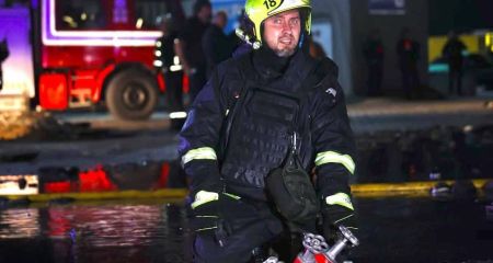 У Дніпрі росіяни вдарили по комунальному підприємству та логістичній компанії (ФОТО)