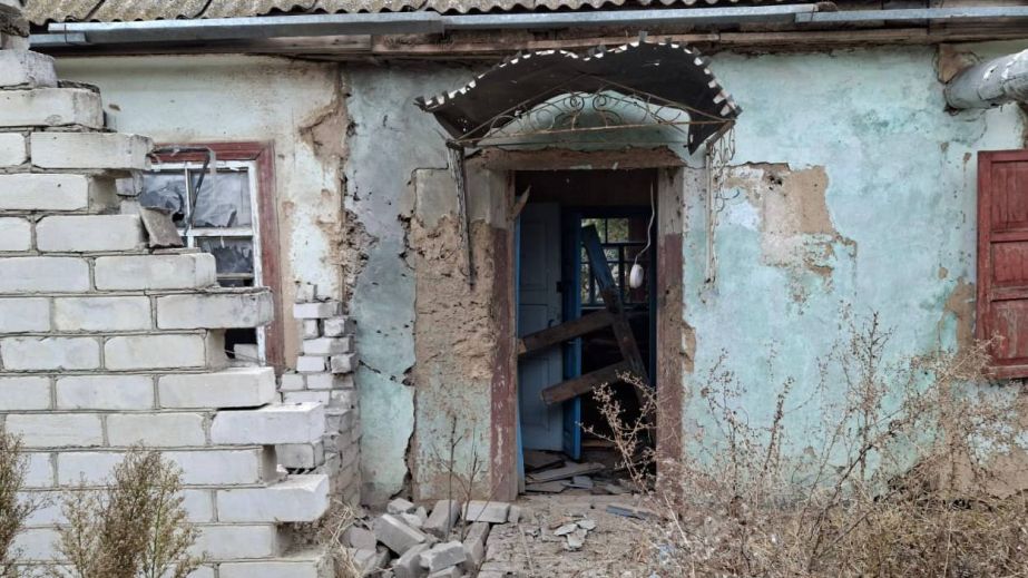 Двоє загиблих та шестеро постраждалих: окупанти вночі 14 жовтня атакували чотири райони Дніпропетровщини
