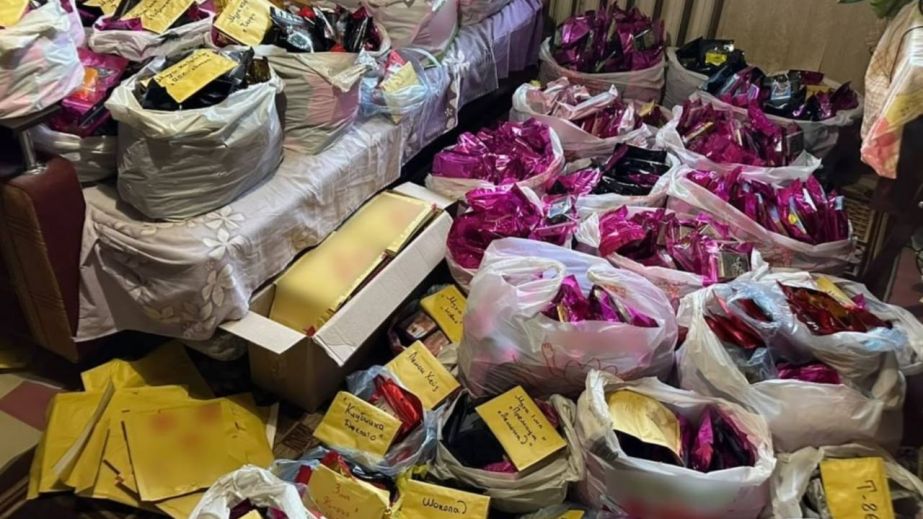 У Дніпрі ліквідували нарколабораторію з виробництва цукерок із психотропами та рідин для вейпів