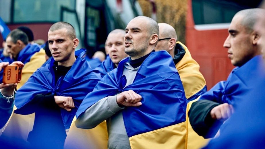 Серед військових, які сьогодні повернулися з полону - 22 захисники з Дніпропетровщини (ФОТО, ВІДЕО)