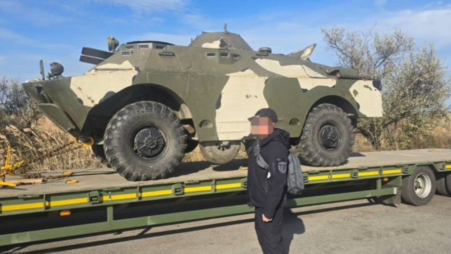 На Дніпропетровщині ексзаступник командира бригади ЗСУ намагався продати військову техніку