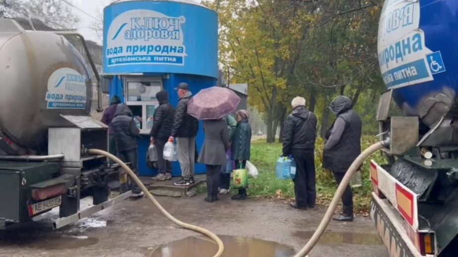 В Днепре организовали подвоз технической воды для жителей Новокодацкого и Чечеловского районов