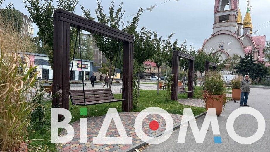 Дитячий майданчик, скейт-парк та зона для відпочинку: як виглядає сквер Усачова у Дніпрі восени (ФОТО, ВІДЕО)