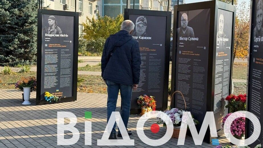 Свечи, цветы и тишина: как в Днепре чтят павших на Аллее Героев (ФОТО, ВИДЕО)