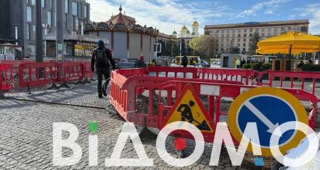 В центре Днепра на Европейской площади ограничили движение пешеходов: какая причина (ФОТО, ВИДЕО)