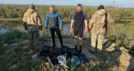 Мешканець Дніпропетровщини намагався втекти до Молдови через Дністер на підводному скутері (ВІДЕО)