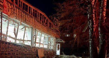 Трое погибших: в Синельниково дрон попал в многоэтажку