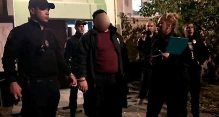 Підозрюваних у жорстокому вбивстві жінки у Павлограді взяли під варту