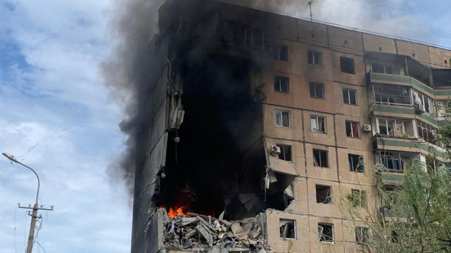 Демонтаж пошкодженого ракетою будинку в Кривому Розі: оголошено тендер на технагляд
