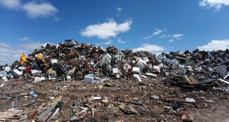 У Кривому Розі відкрили полювання на бажаючих викинути сміття повз баки (ФОТО)