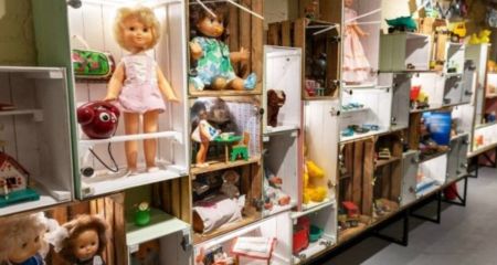 В "Музей детства" в Днепре передали уникальный деревянный экспонат (ФОТО)