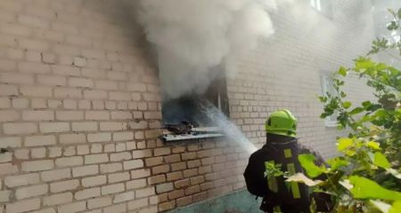 У Верхньодніпровську врятували чоловіка на пожежі