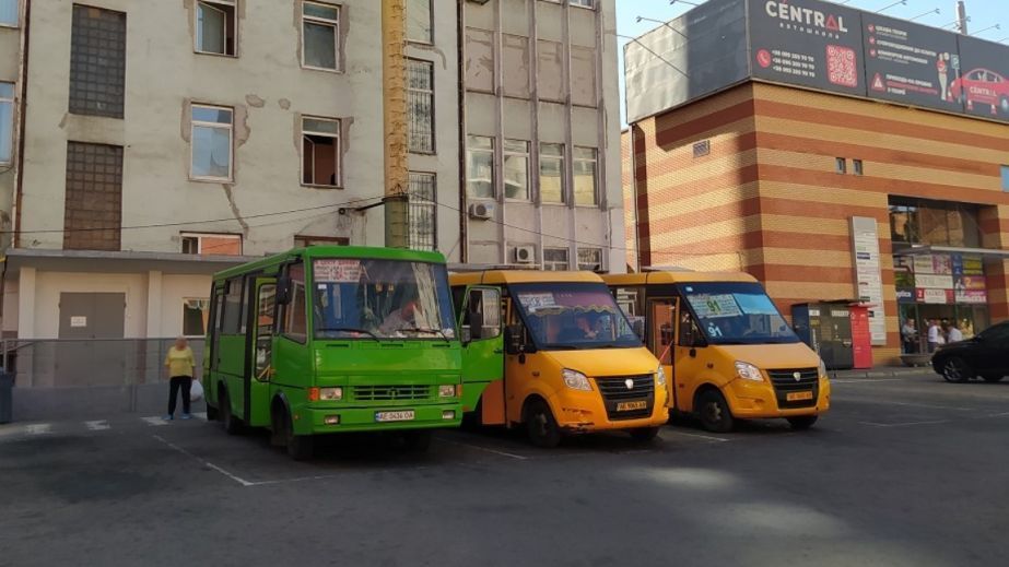 Як у Дніпрі 5 травня працюватиме громадський транспорт