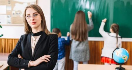 В Днепре часть педагогов внешкольных учреждений получат ежемесячную надбавку: кого ждет новая доплата