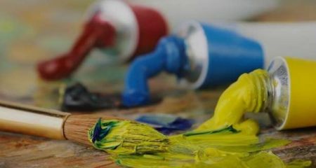 В память о защитниках Украины: в Желтых Водах открылась выставка военного арта (ФОТО)