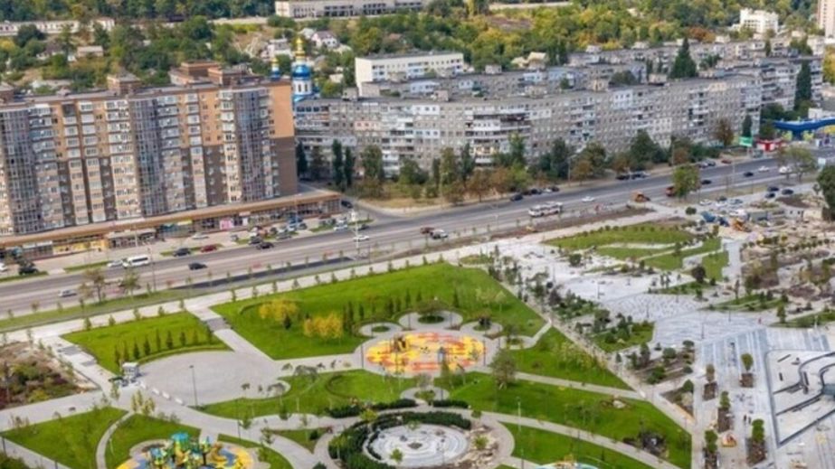 Несподівана "трансформація": у Дніпрі на один із куточків на Перемозі чекають зміни (ФОТО)
