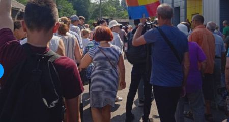 Просят не участвовать в российских провокациях: в ДТЭК отреагировали на митинг в Каменском