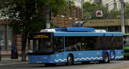 Враховуйте зміни: у Дніпрі змінився рух громадського транспорту