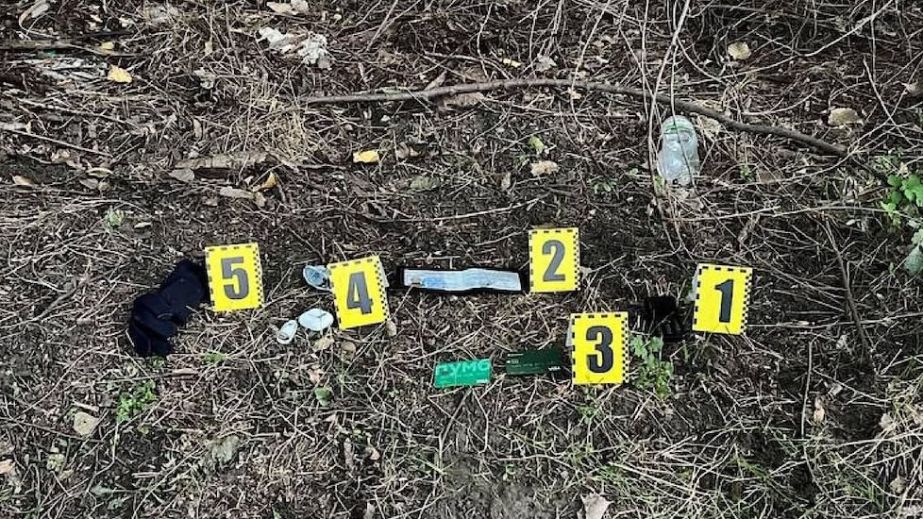 Побили та відібрали сумку з грошима: у Дніпрі двоє рецидивістів напали на військовослужбовця ЗСУ (ФОТО)
