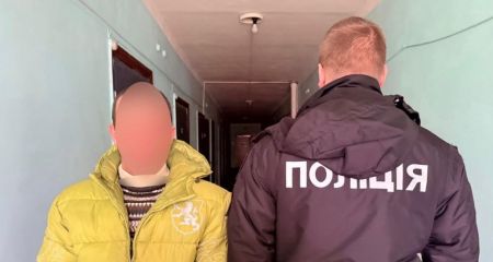 На Дніпропетровщині чоловік встромив ножа у шию знайомому через ревнощі (ФОТО)