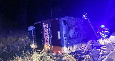 Автобус с Днепра перевернулся в Николаевской области: пострадали трое детей (ФОТО)