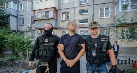 Житель Днепра организовал сеть колл-центров и обманул иностранцев на 12 миллионов (ФОТО, ВИДЕО)