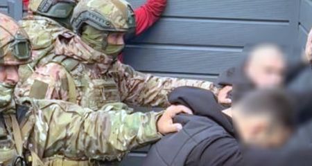Тютюновий "конвеєр" із розмахом: у Кривому Розі накрили банду з майже 73 тисячами пачок фейкових цигарок (ФОТО)