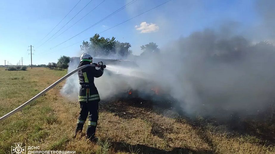 В Днепропетровской области сгорел очередной микроавтобус