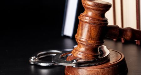 На Дніпропетровщині засудили горе-батька, який розбещував трьох власних дітей