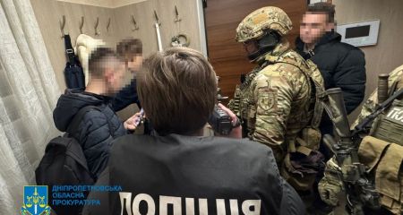 Понад 60 обшуків: у Дніпрі розслідують справу про розкрадання коштів на ремонтах систем водопостачання (ФОТО)