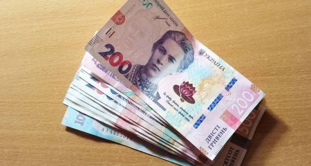 Уряд розширив програму допомоги ВПО: кому продовжили та збільшили виплати