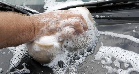 В Кривом Роге мужчина "обчистил" маршрутку на автомойке