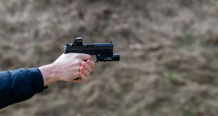 На Дніпропетровщині чоловіки напідпитку влаштували стрілянину (ВІДЕО)