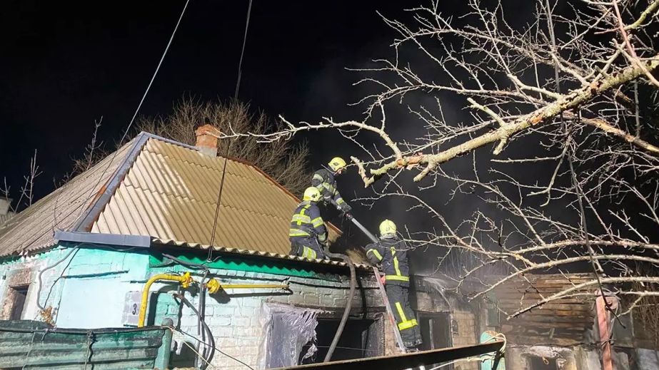 У Павлограді горів житловий будинок (ФОТО)