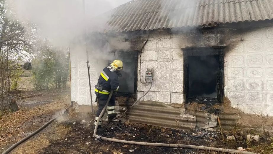 В Павлоградском районе сгорел жилой дом (ФОТО)