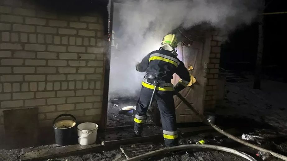 У Павлограді людина згоріла у власному будинку (ФОТО)